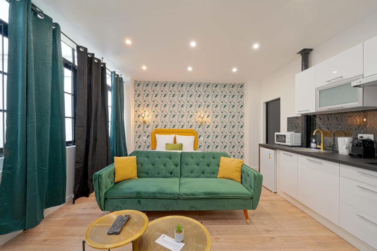 Modern Studio Apartment For 3 パリ エクステリア 写真