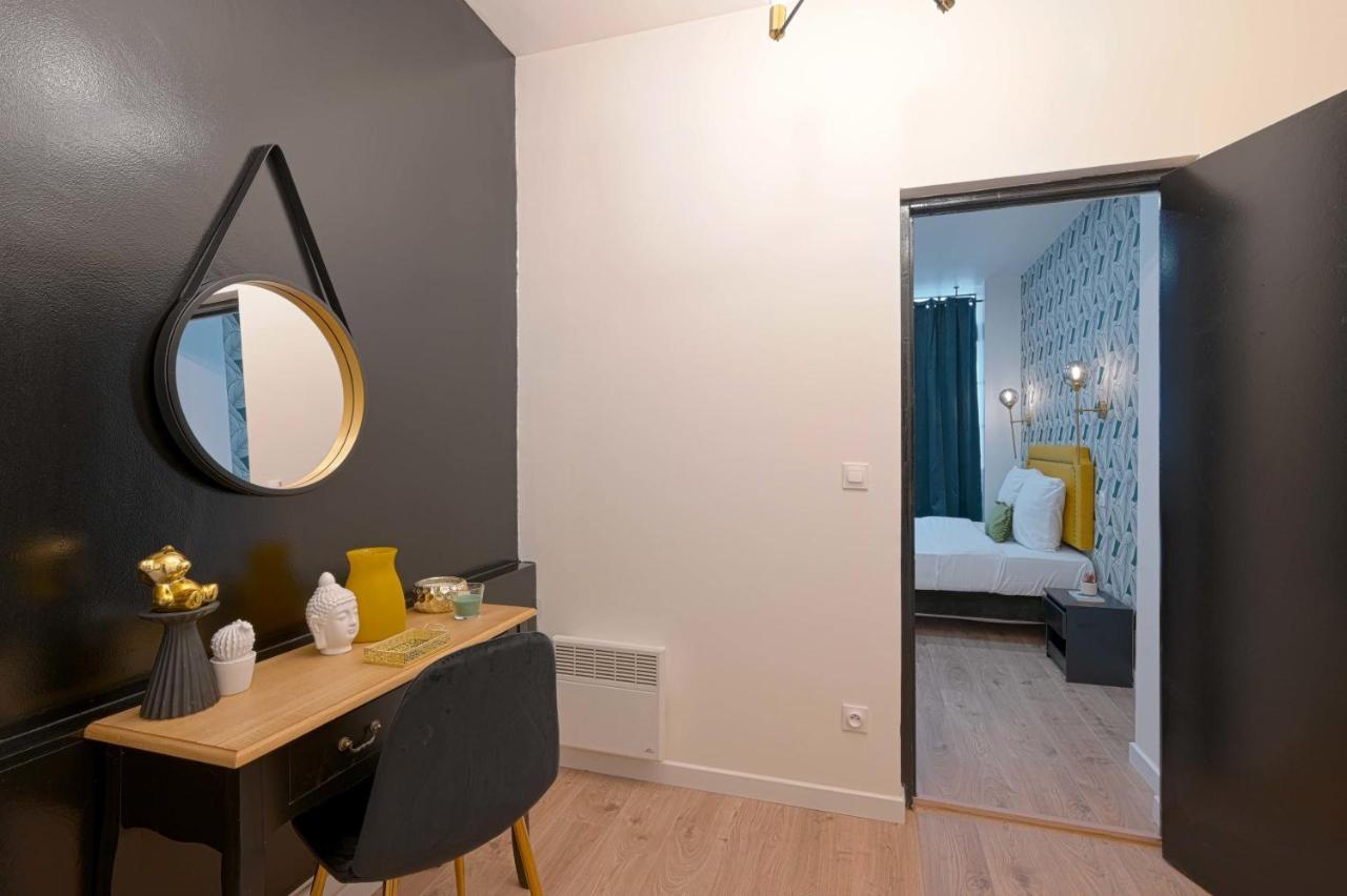 Modern Studio Apartment For 3 パリ エクステリア 写真